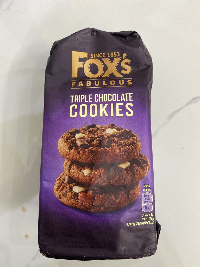 FOX'S Tripple Chocolate Cookies